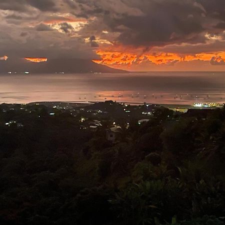 Tahitininalodge 1 Faaa Buitenkant foto